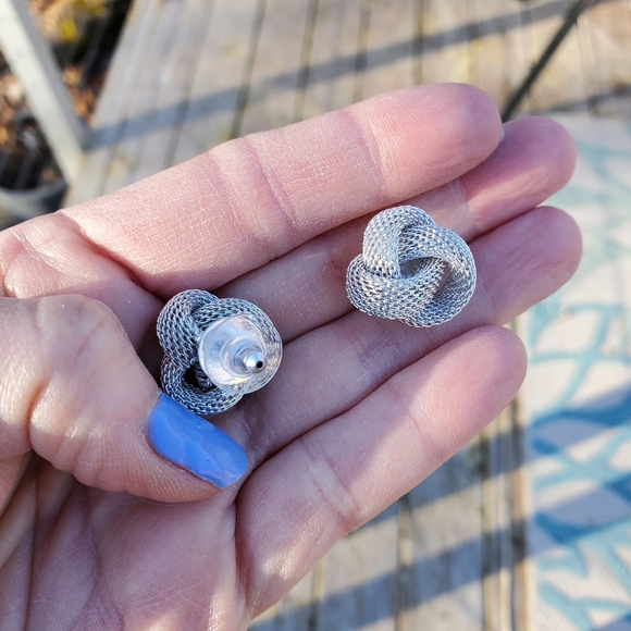 Silver tone Mesh Knot Stud Earrings - Picture 5 of 7